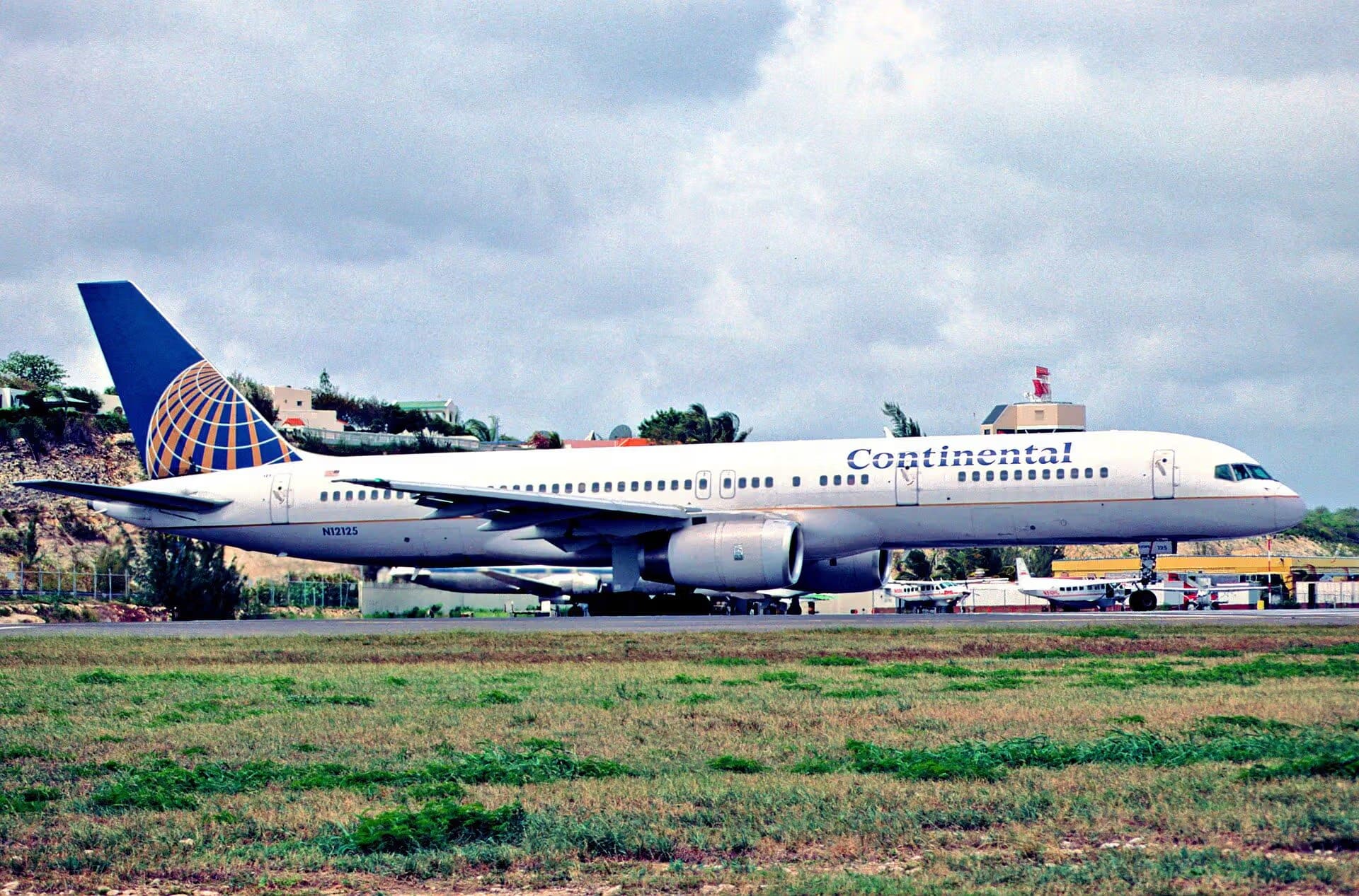 N12125 — Boeing