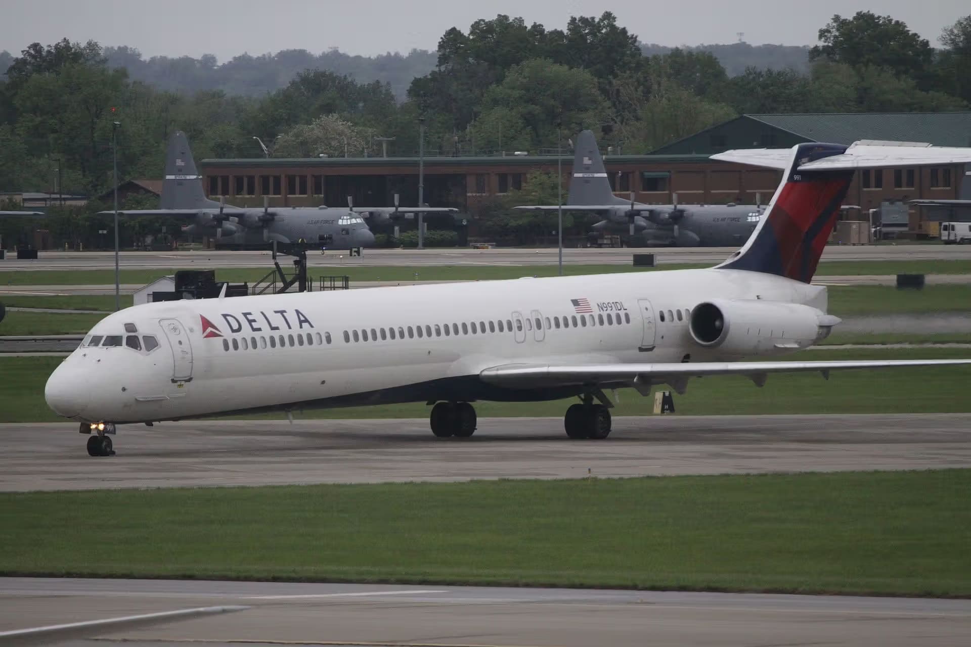 N991DL — Douglas