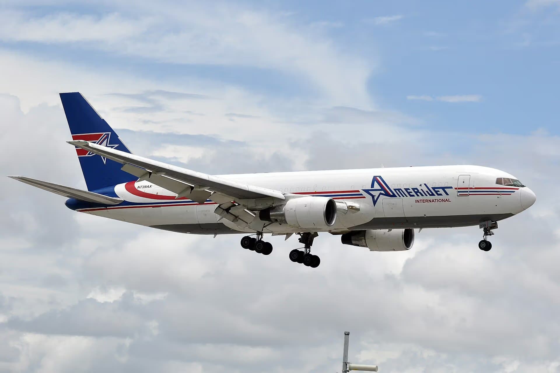 N739AX — Twin-engine aircraft