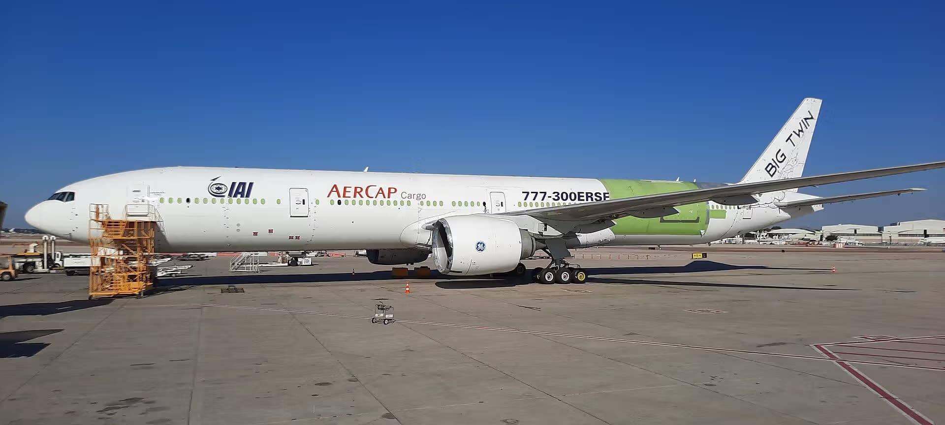 N778CK — Twin-engine aircraft