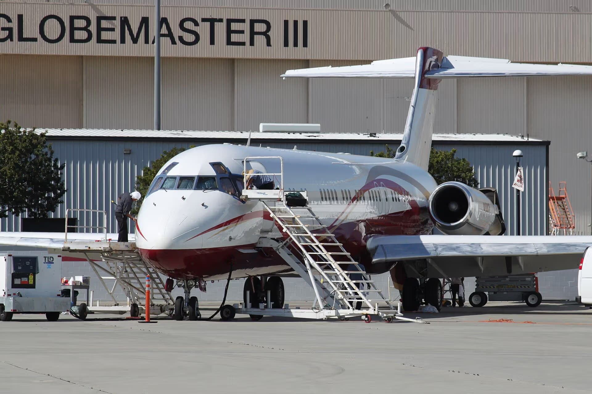 N168CF — Business jet