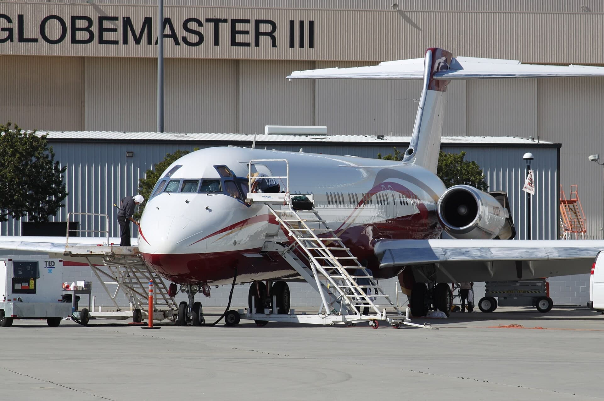 N168CF — Business jet