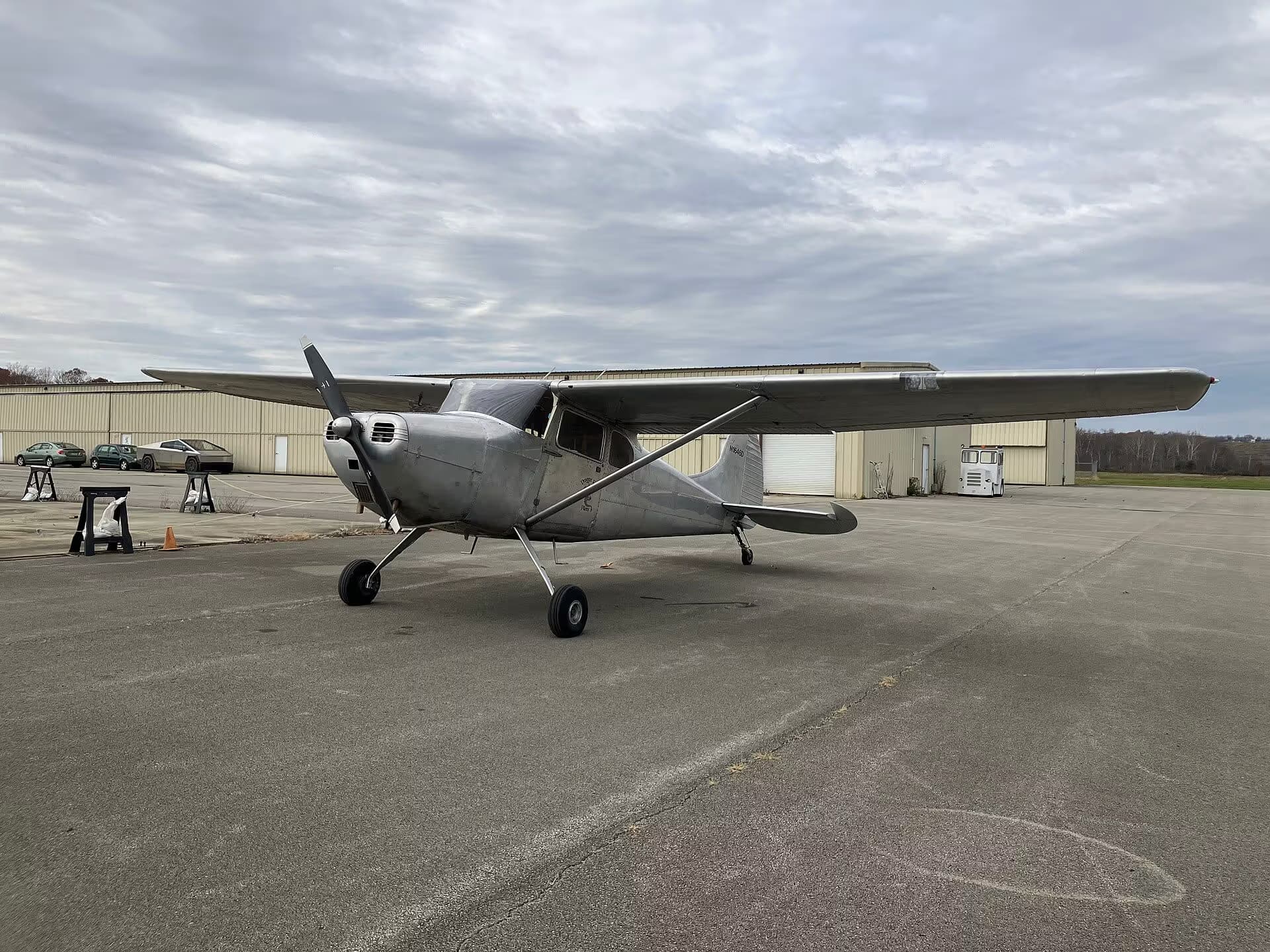 N1646D — Single-engine aircraft at Zelienople Municipal Airport