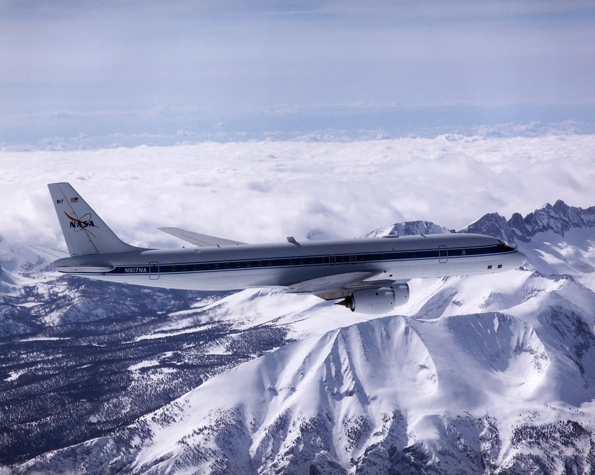 N817NA — Douglas