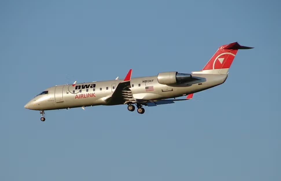 N813AY — Bombardier