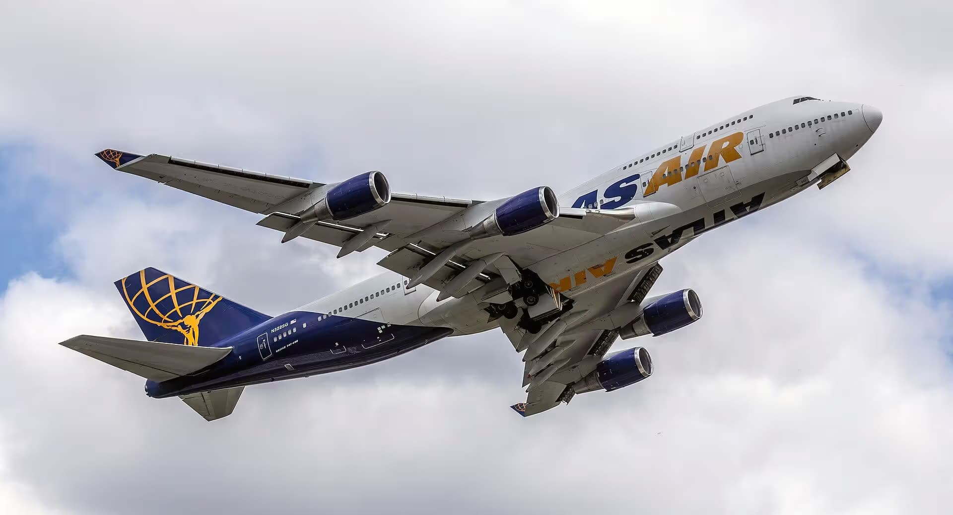 N322SG — Boeing