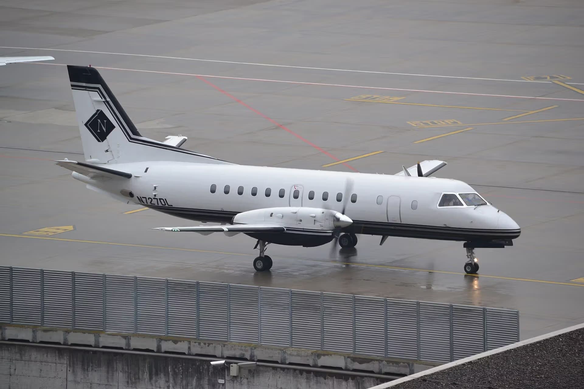 N727DL — Diamond