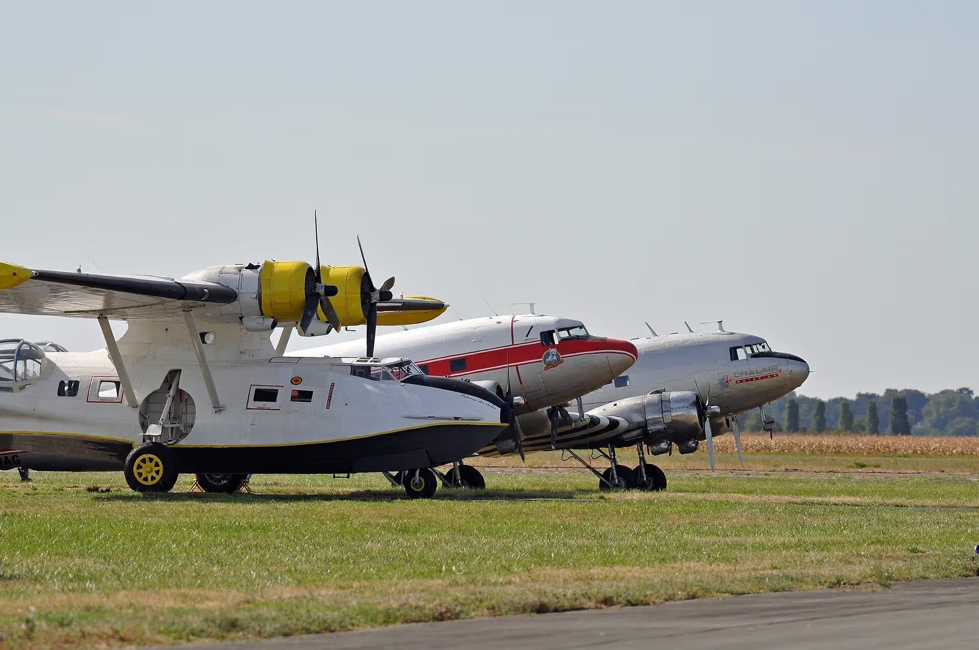 N49AG — Twin-engine aircraft