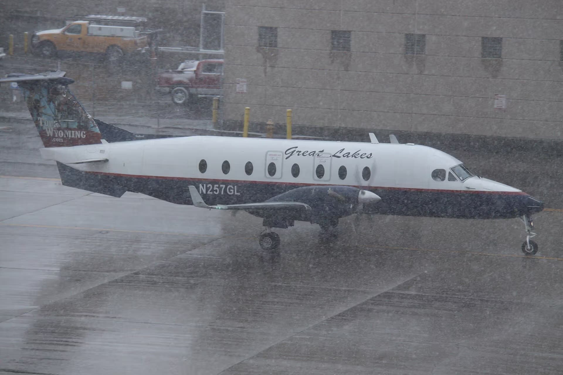 N257GL — Beechcraft