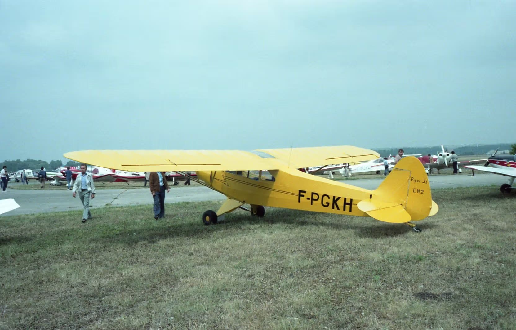 F-PGKH — Piper