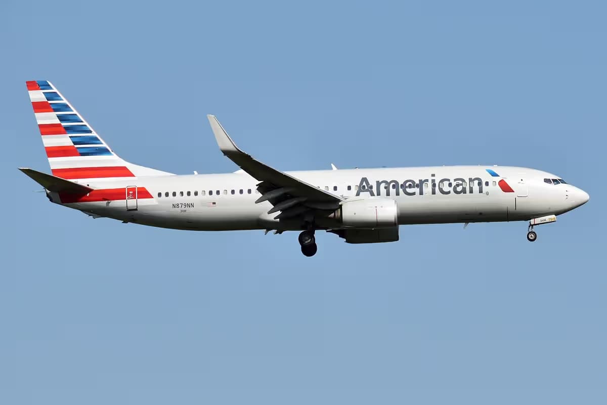N879NN — Boeing