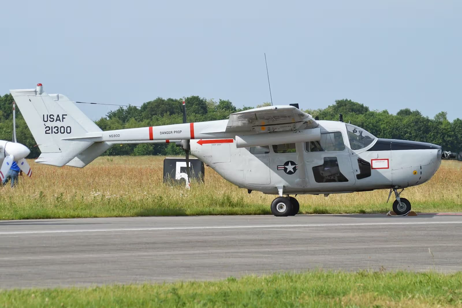 N590D — Cessna