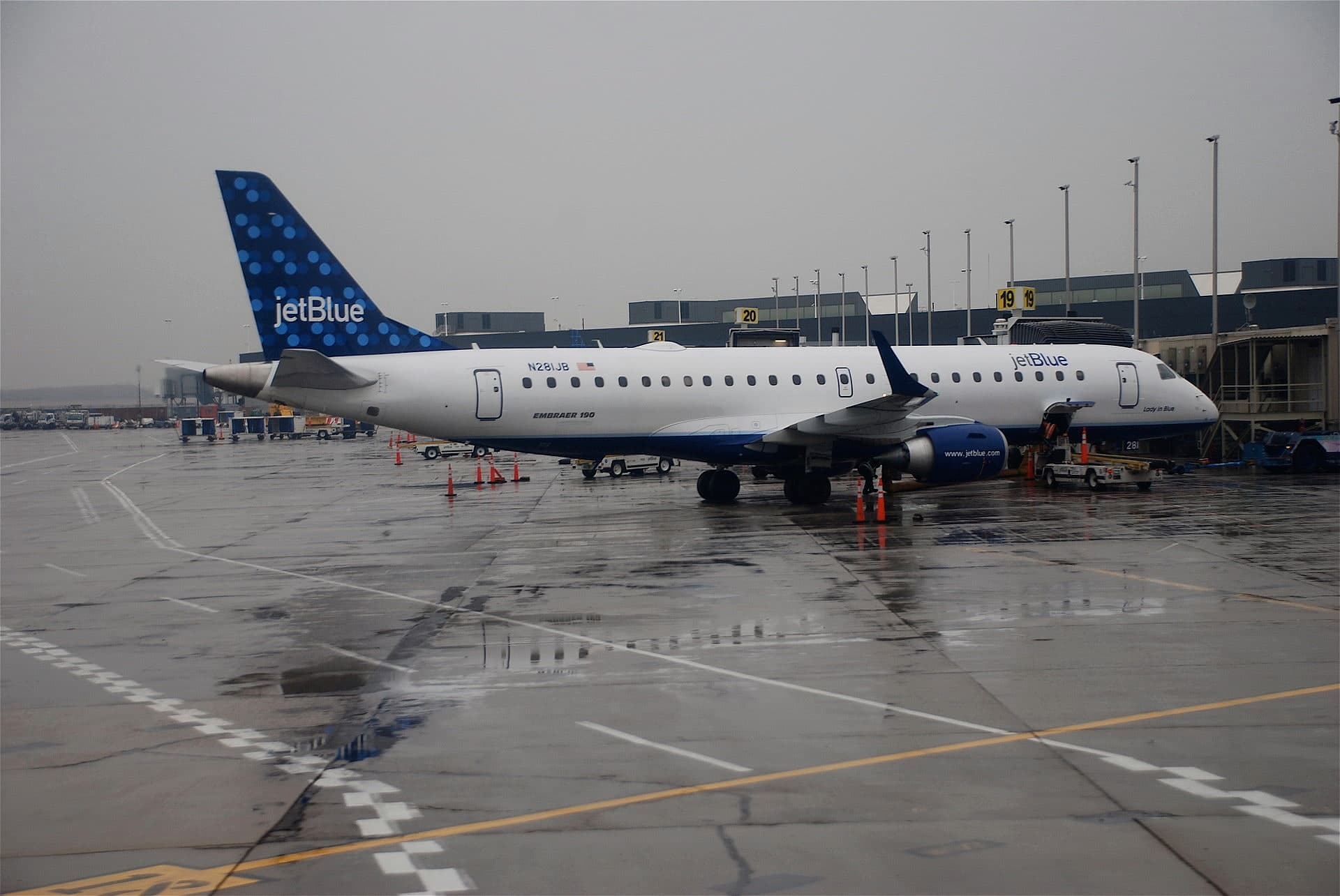N281JB — Embraer