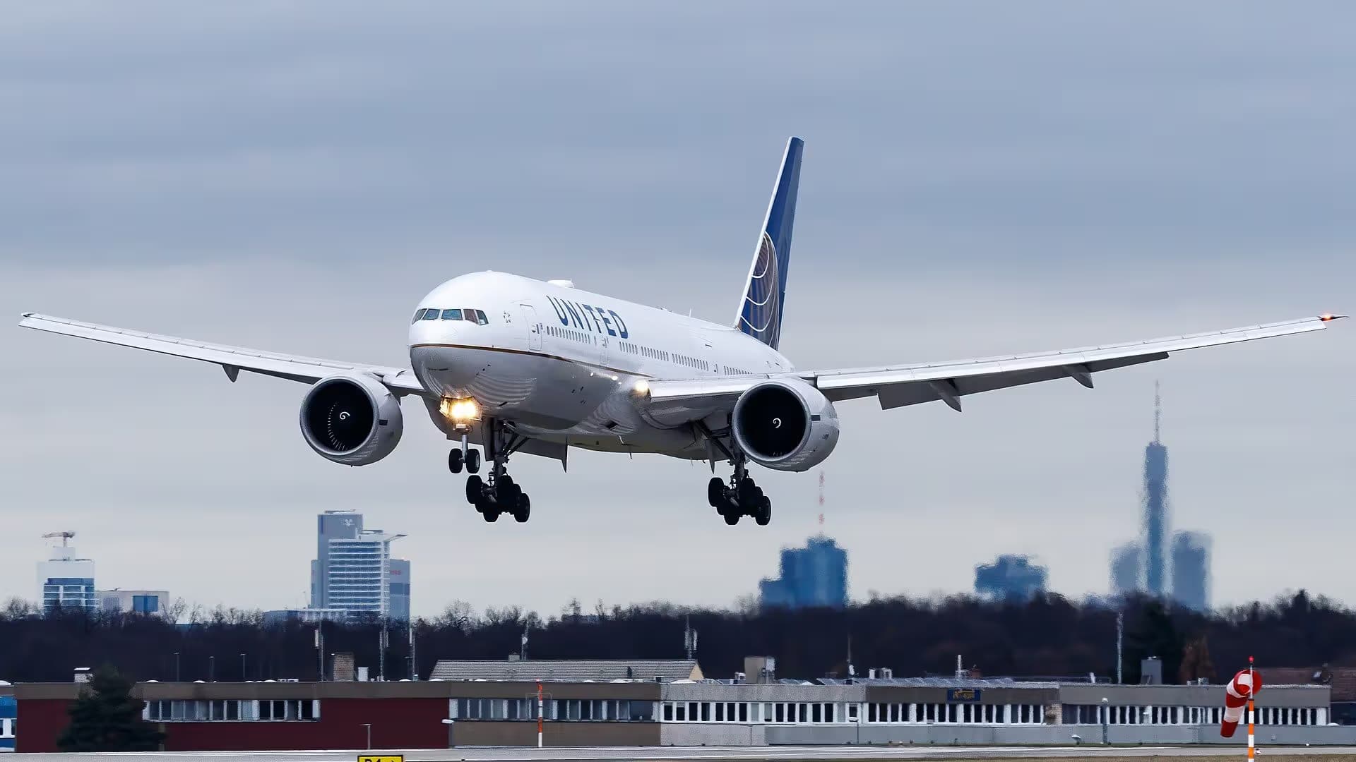N78005 — Boeing
