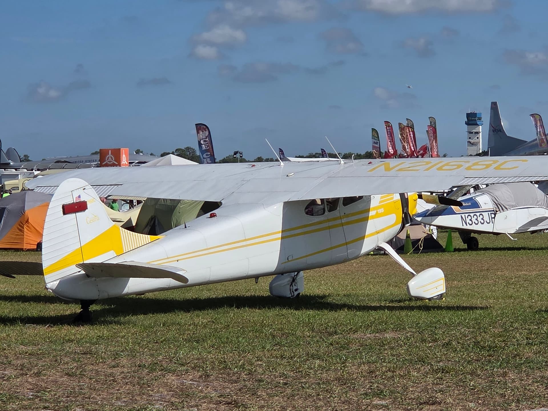 N2168C — Cessna 195B