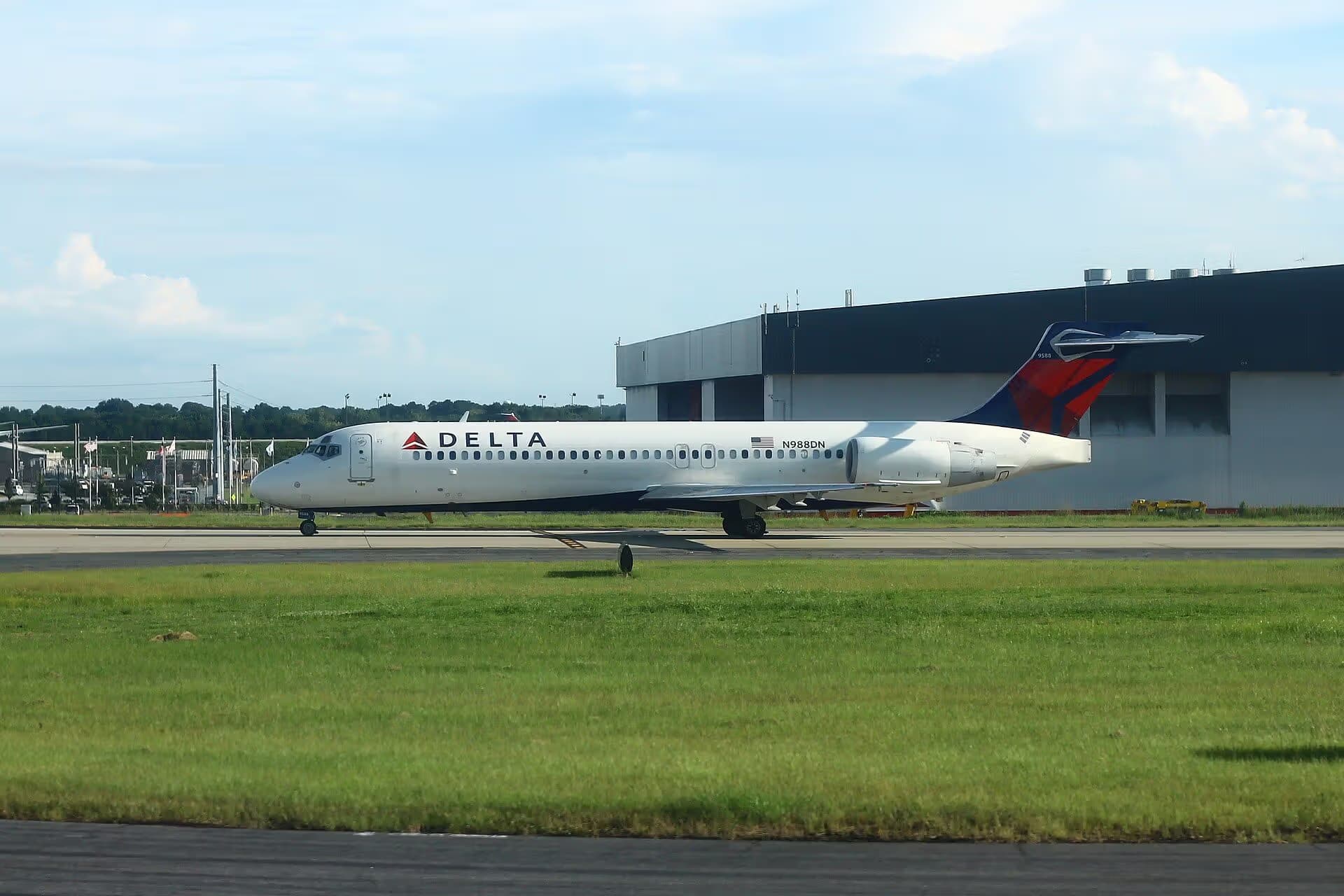 N988DN — Aircraft