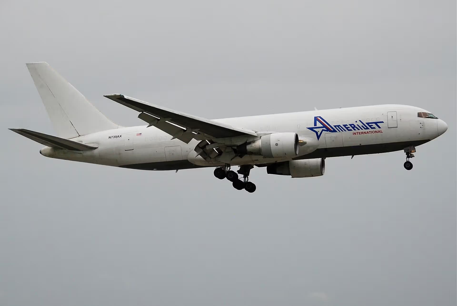 N739AX — Boeing