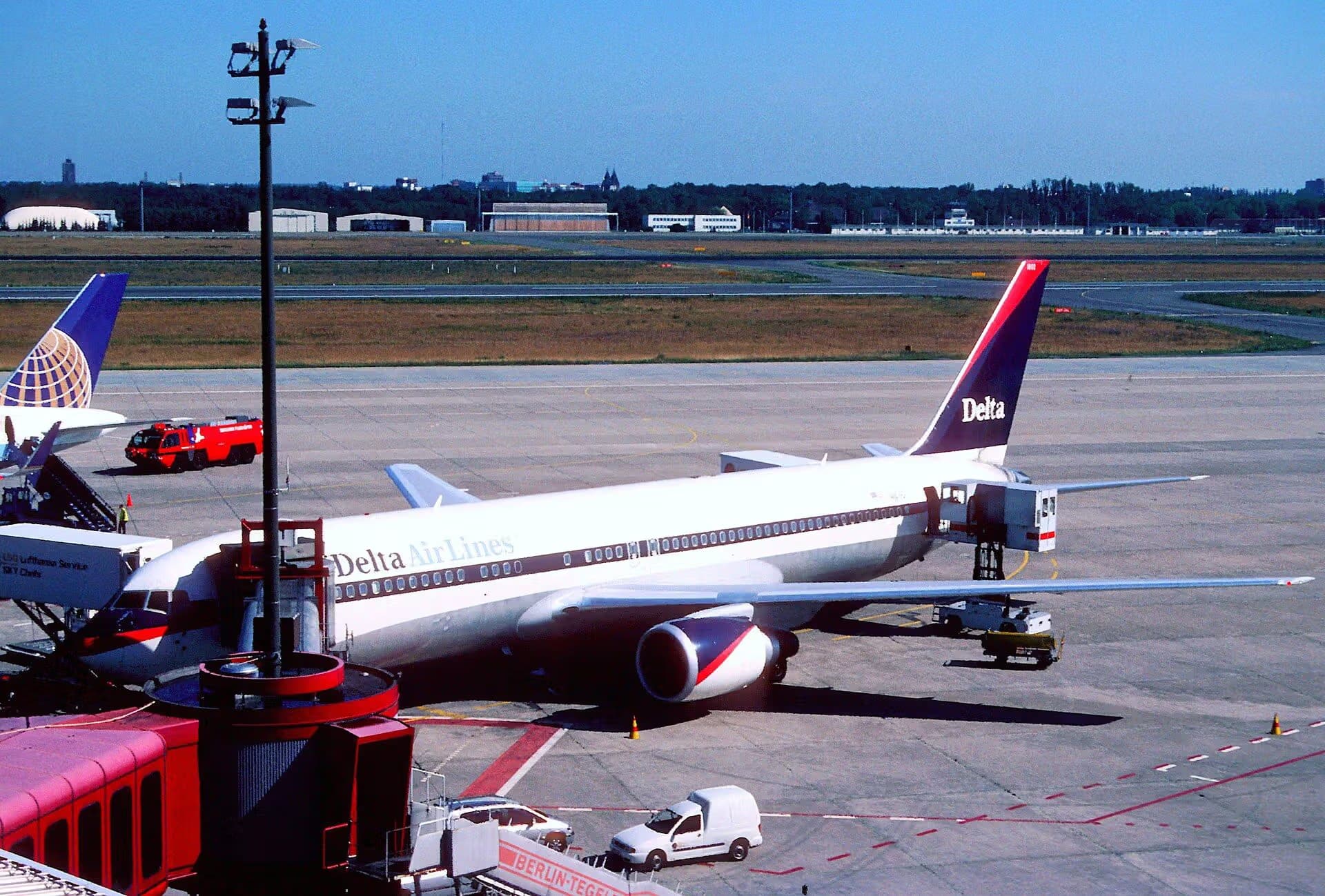 N1602 — Boeing