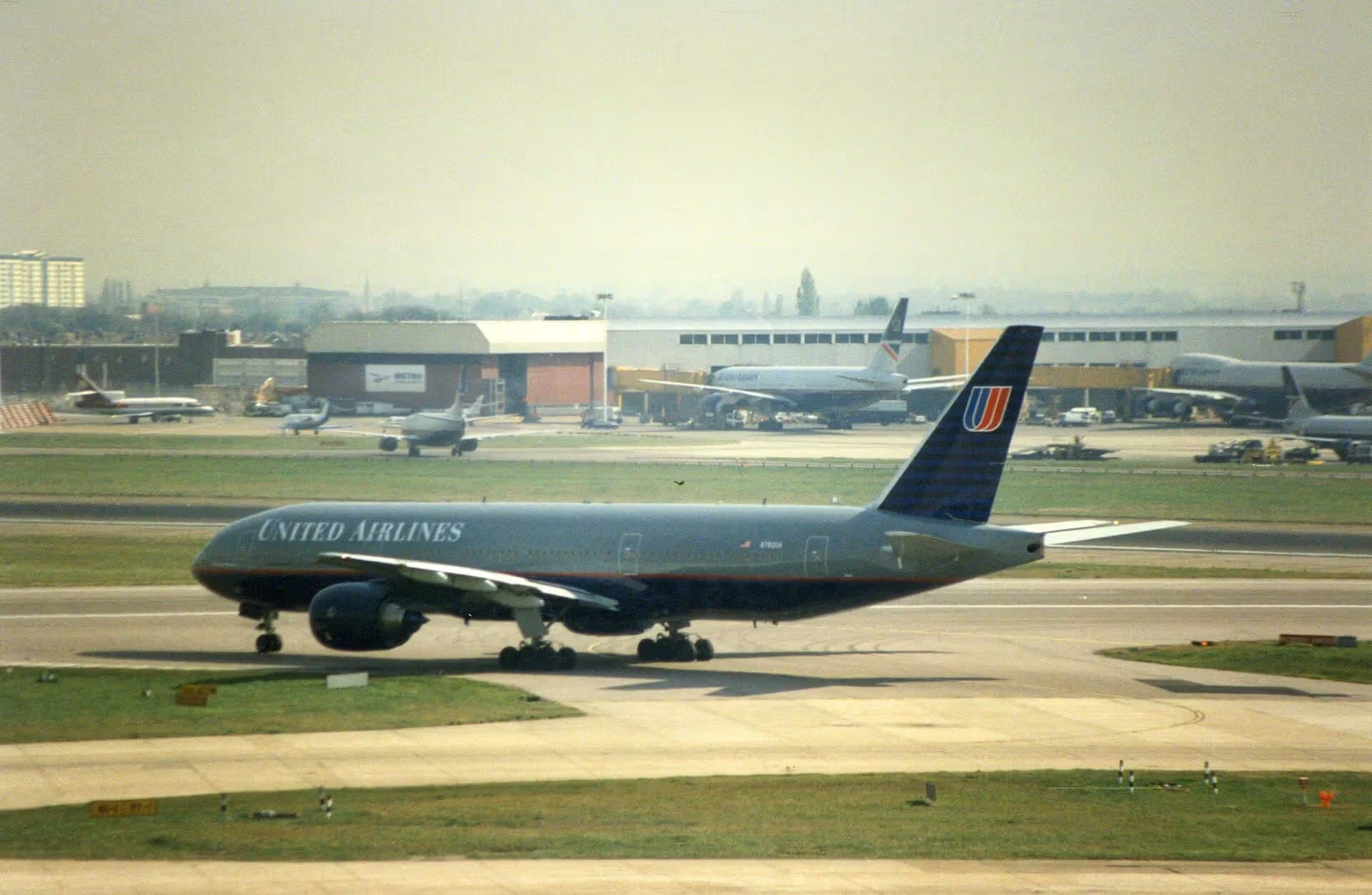 N782UA — Aircraft