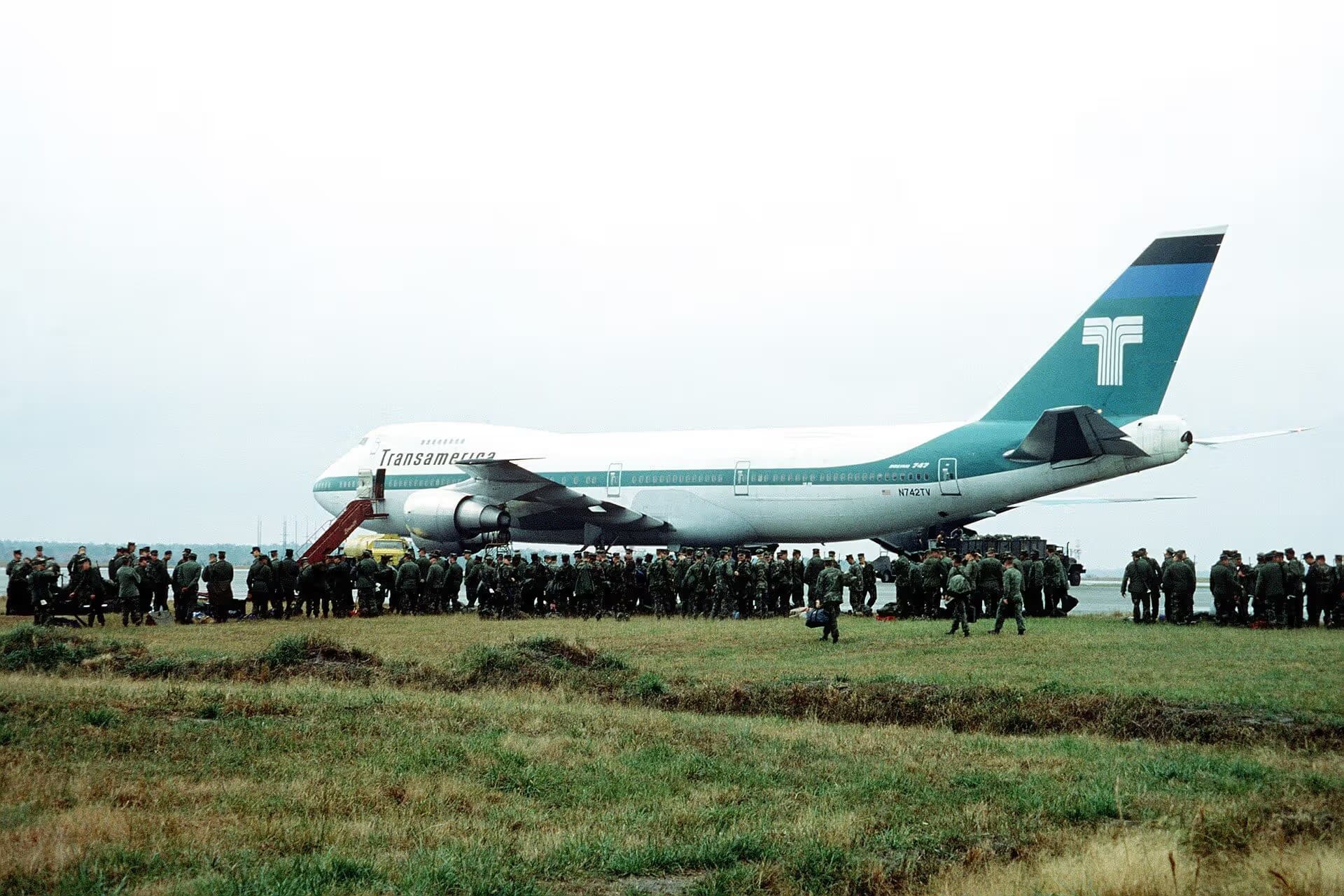 N742TV — Boeing