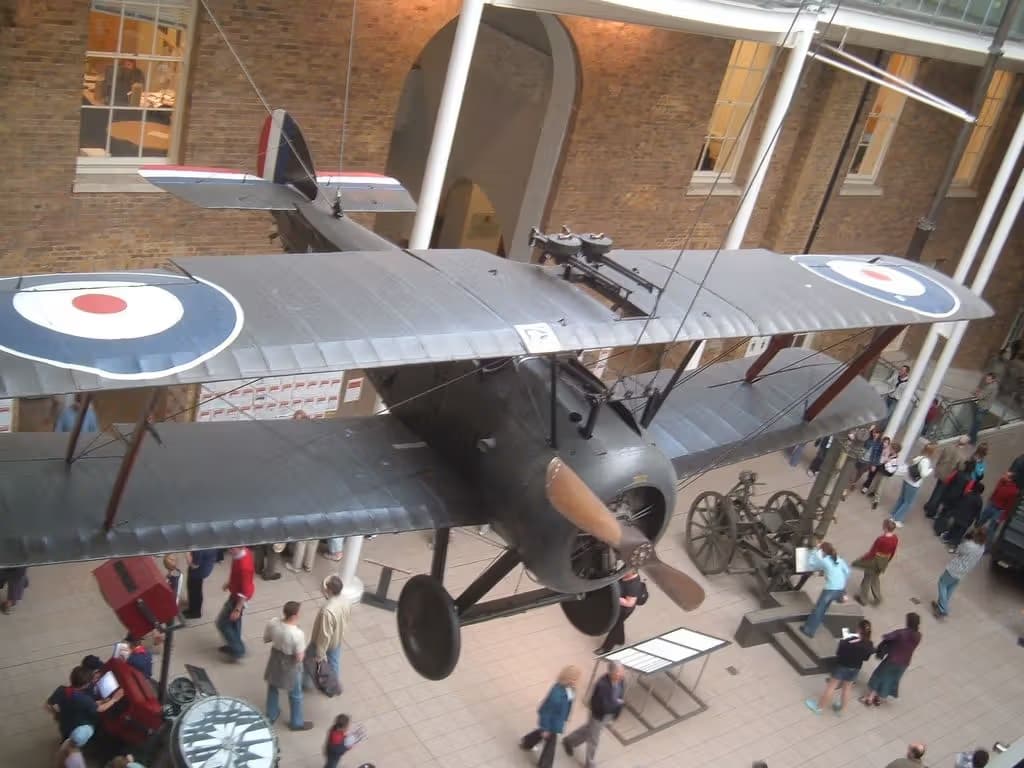 Unidentified — Single-engine aircraft