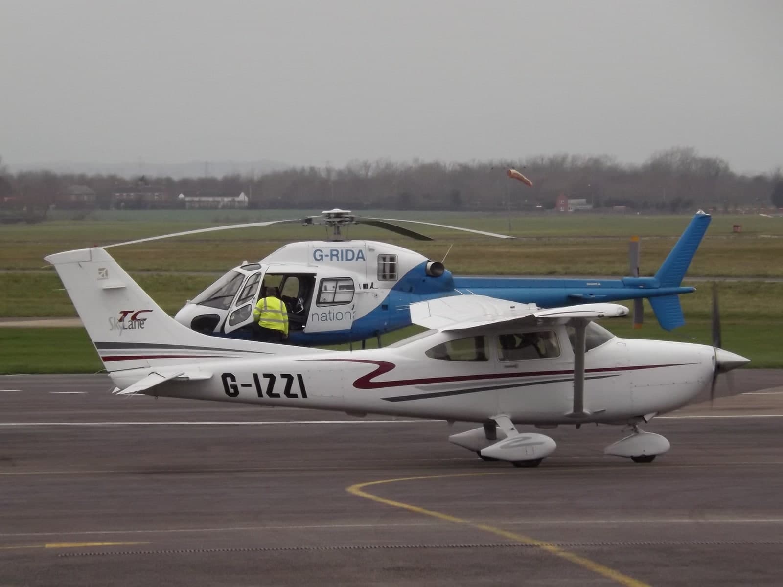G-IZZI — Cessna