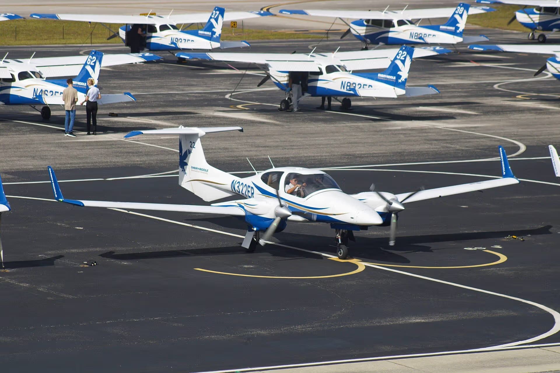N322ER — Diamond