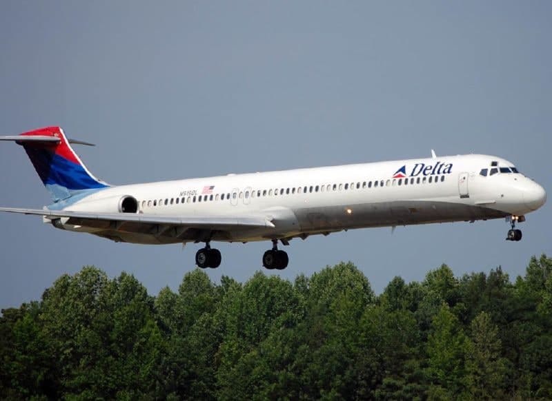 N919DL — Twin-engine aircraft