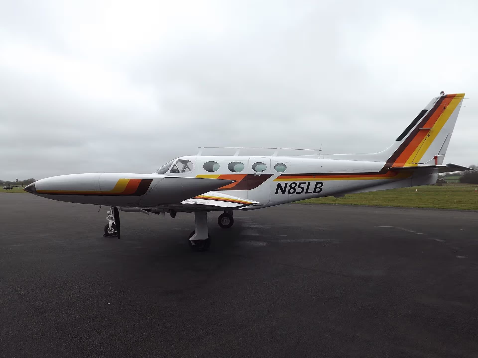 N85LB — Beechcraft