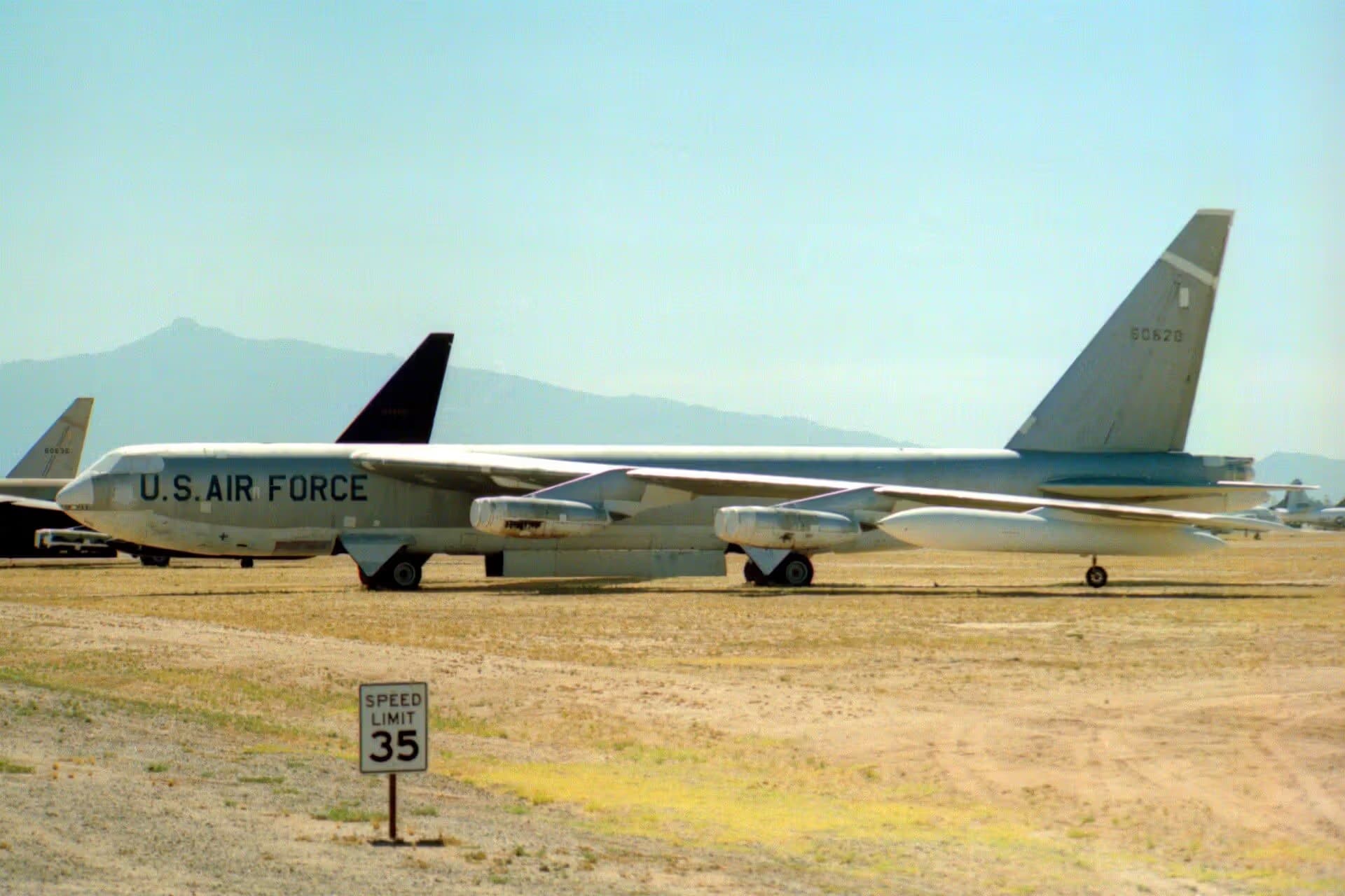 Unidentified — Aircraft