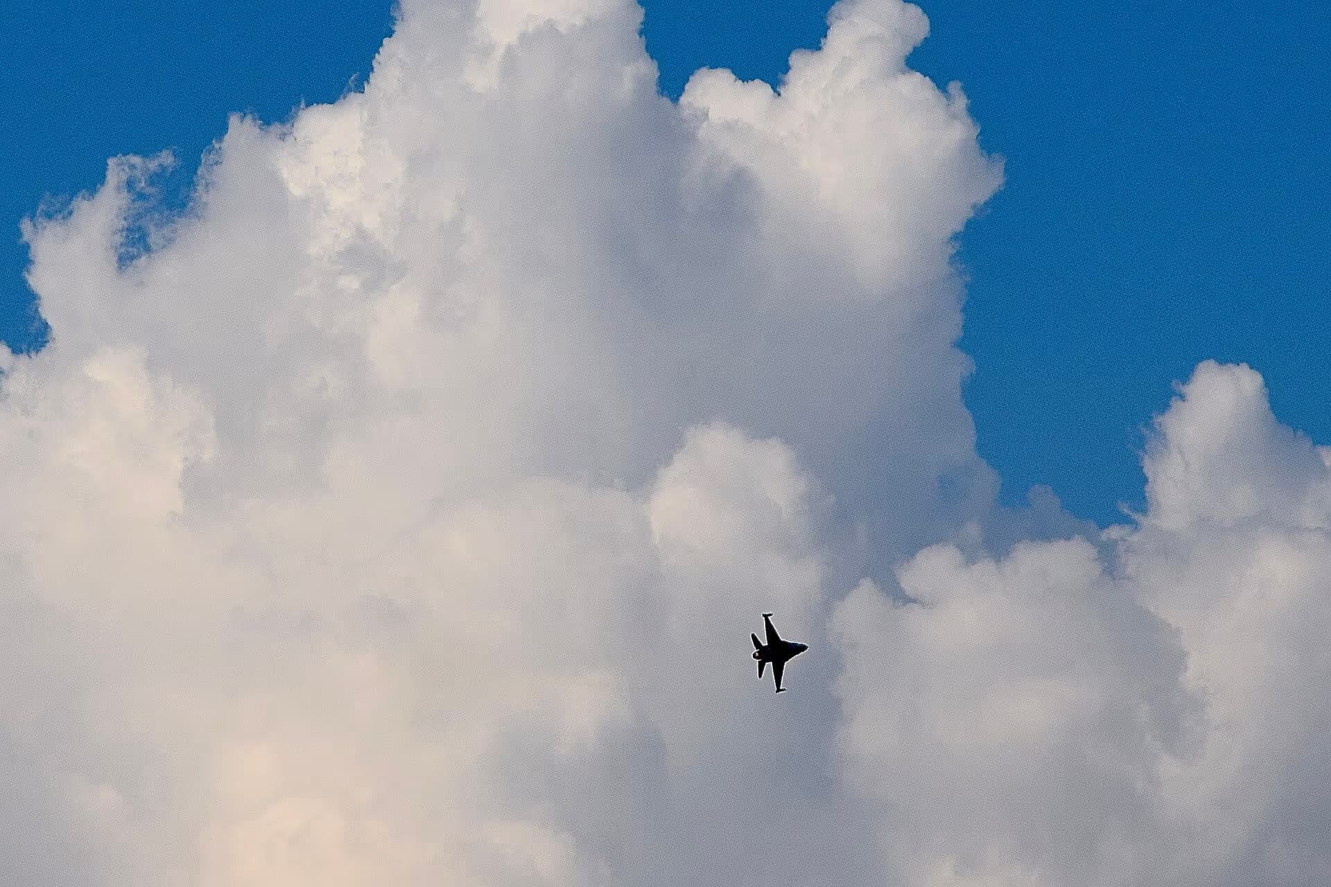 Unidentified — Aircraft