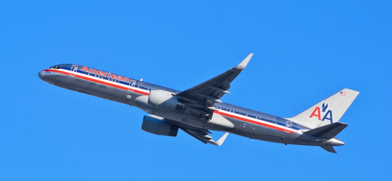 N682AA — Boeing