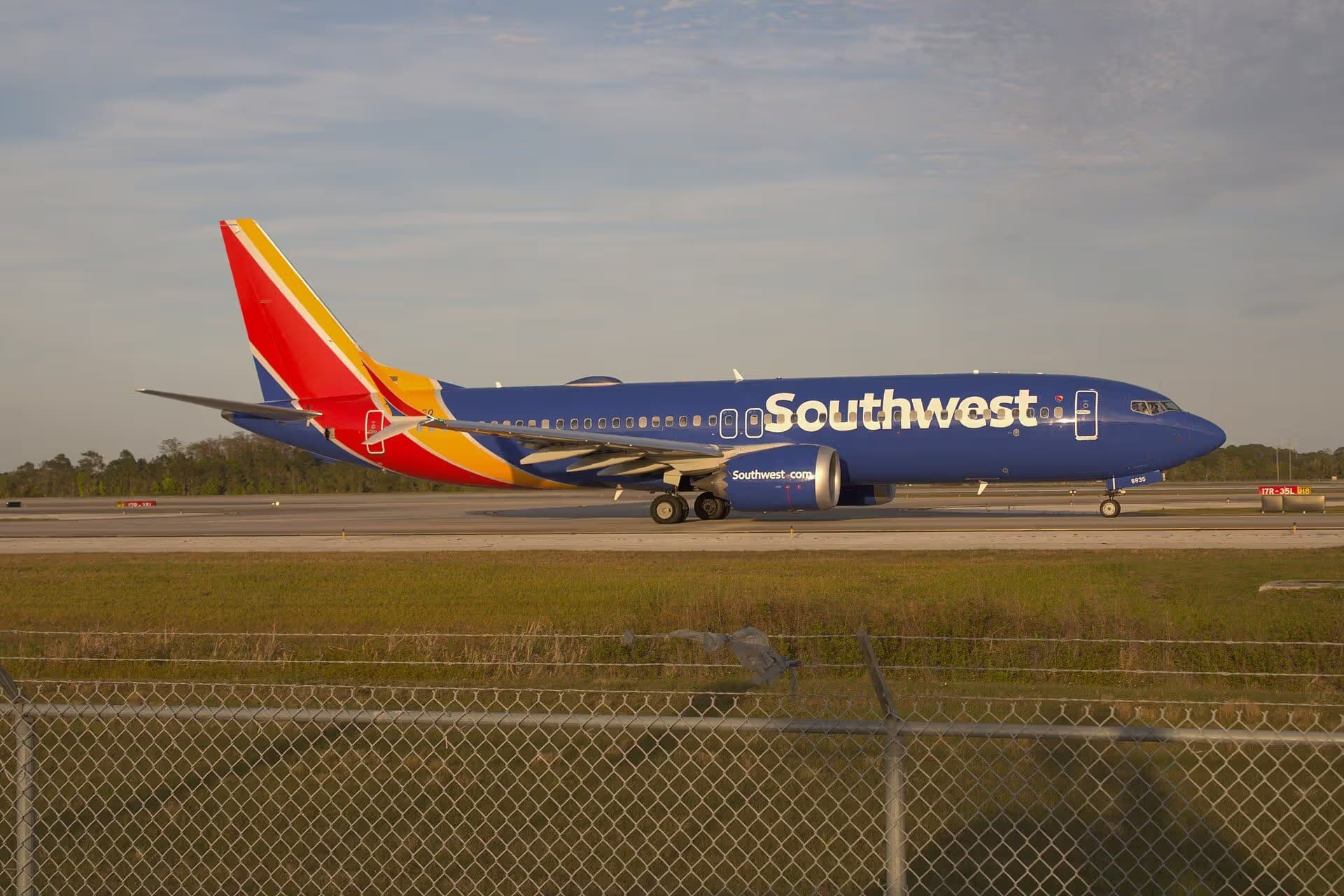 N8835Q — Boeing