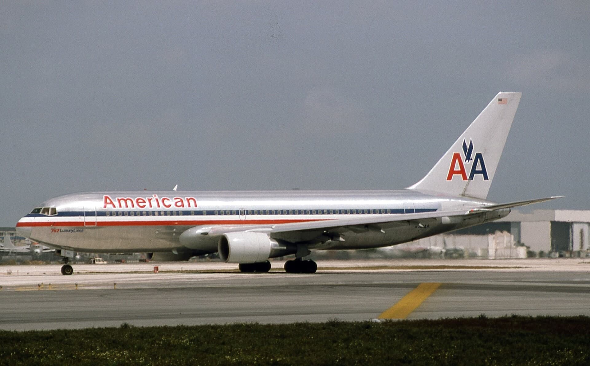 N301AA — Boeing