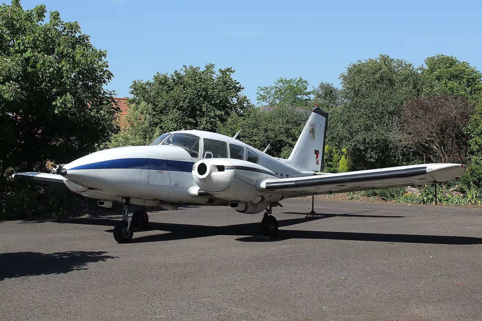 G-BBTJ — Twin-engine aircraft