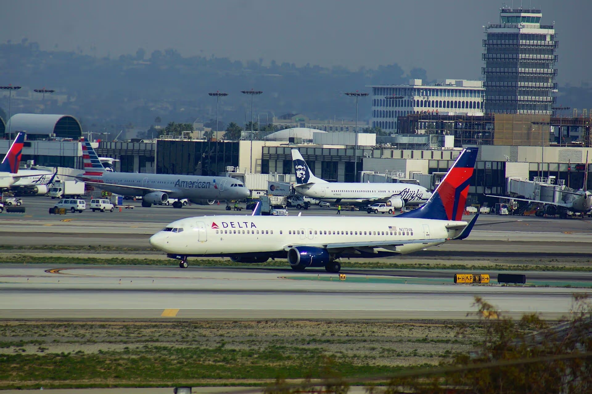 N3734B — Boeing