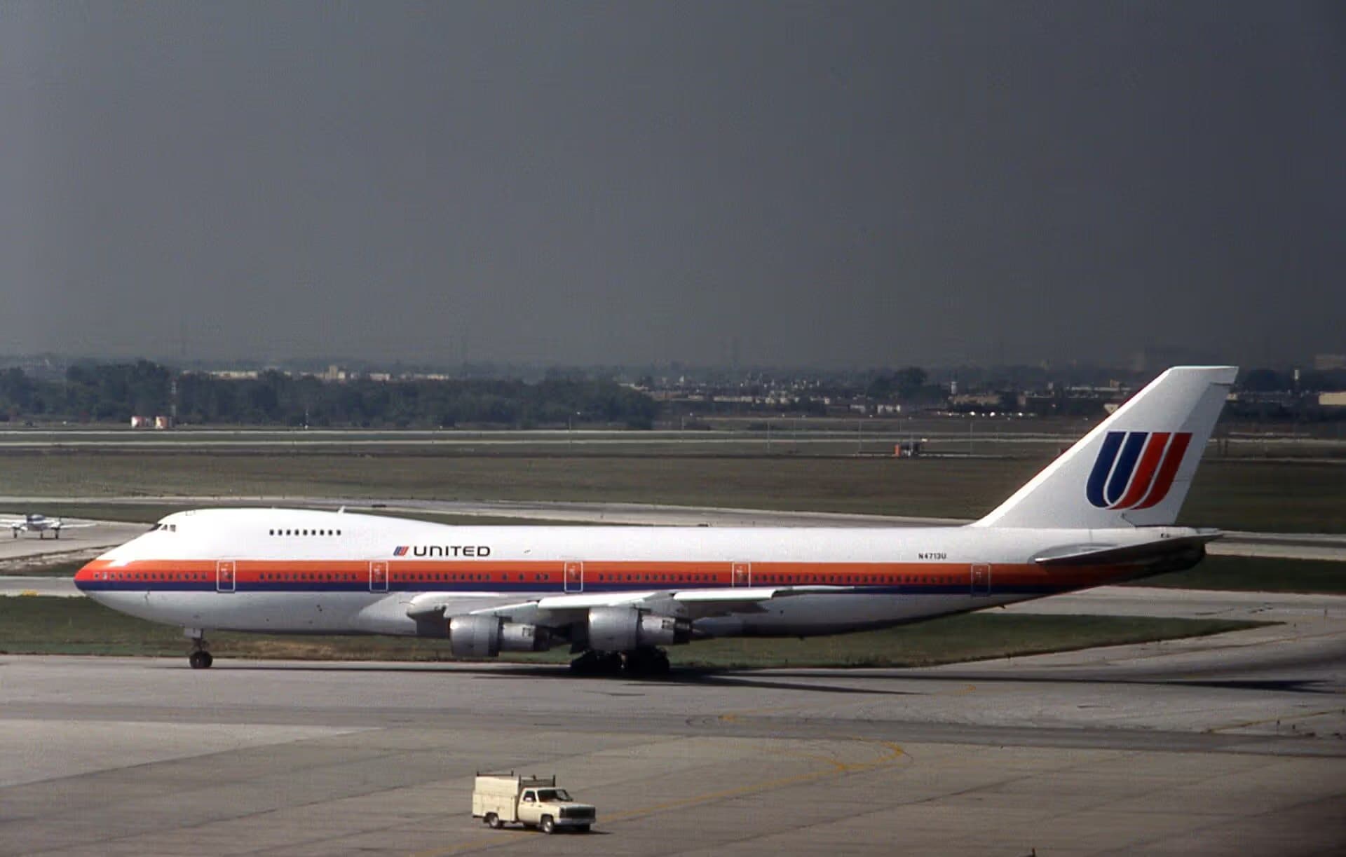N4713U — Boeing