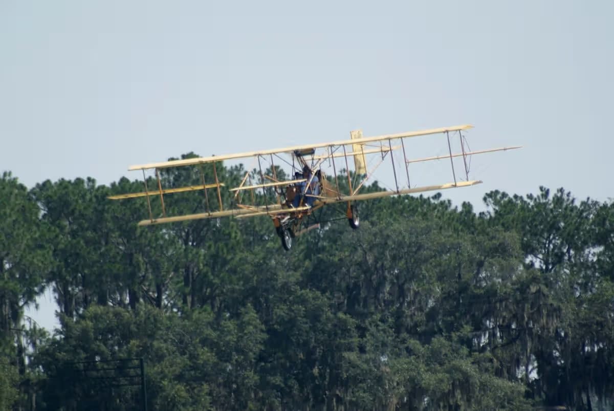 Unidentified — Aircraft