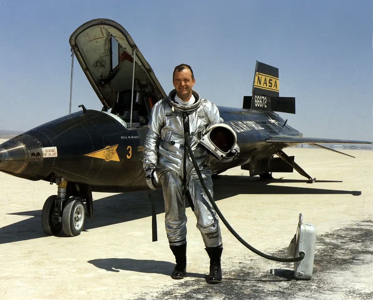 Unidentified — Aircraft
