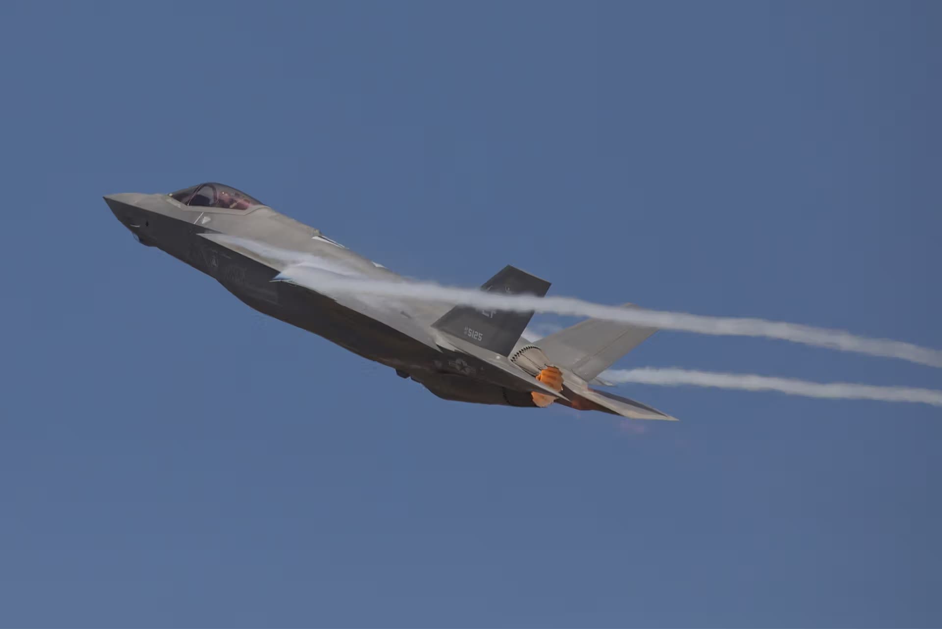 Unidentified — Lockheed