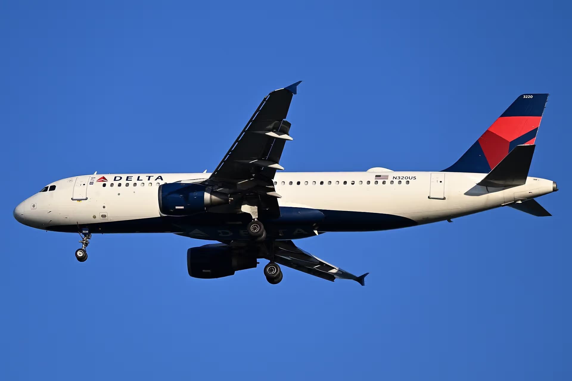 N320US — Airbus