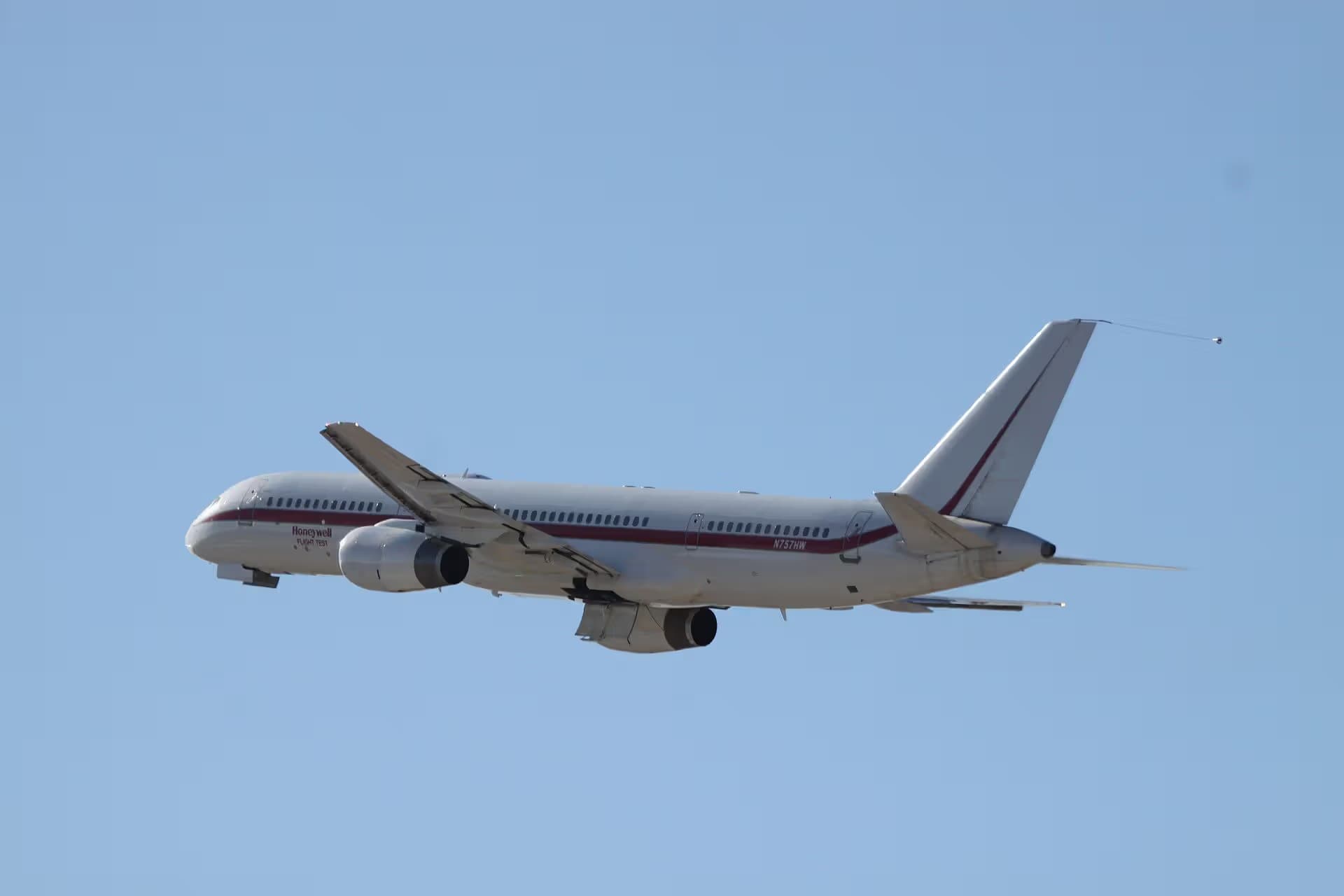 N757HW — Boeing