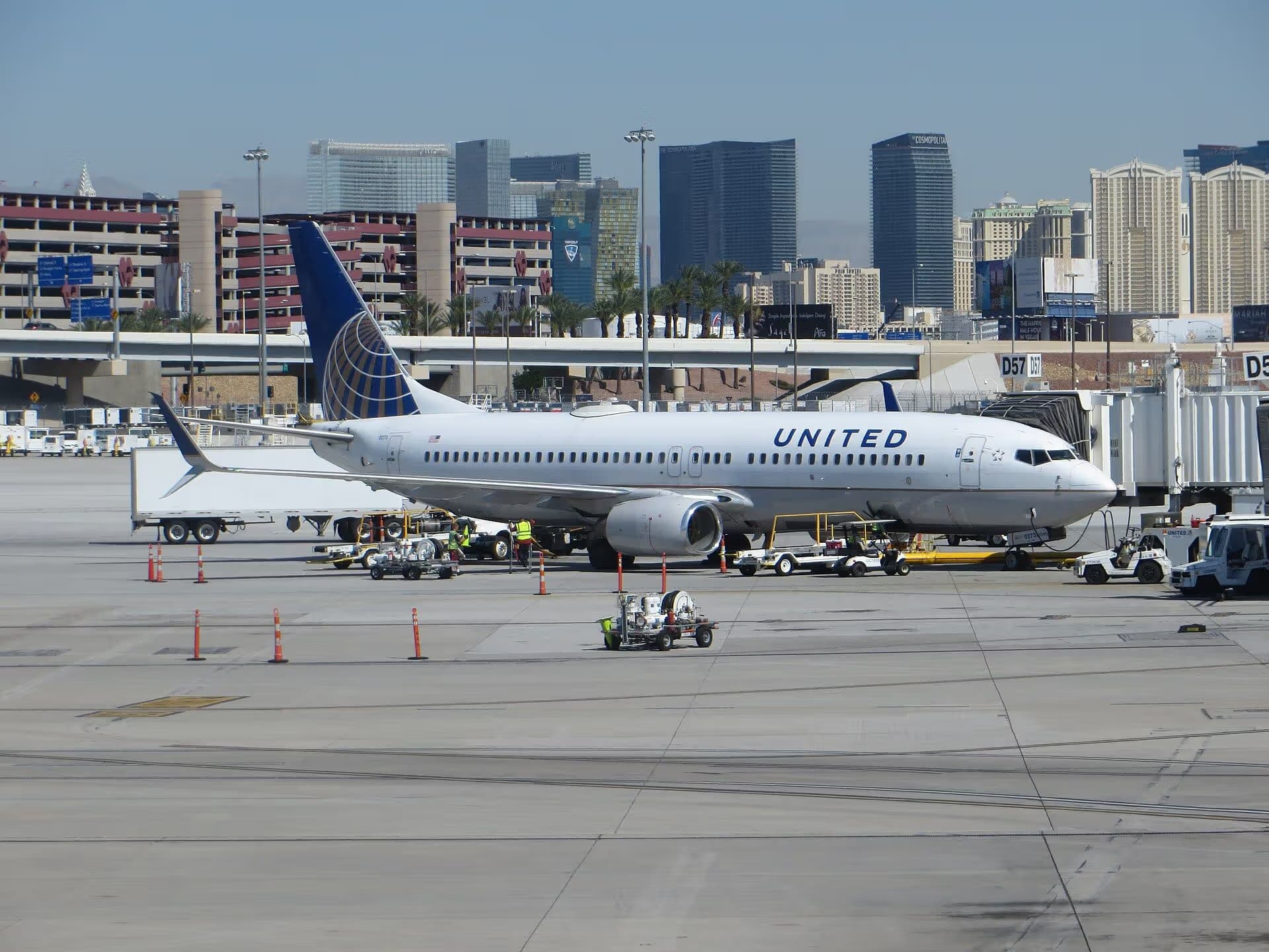 N37273 — Twin-engine aircraft