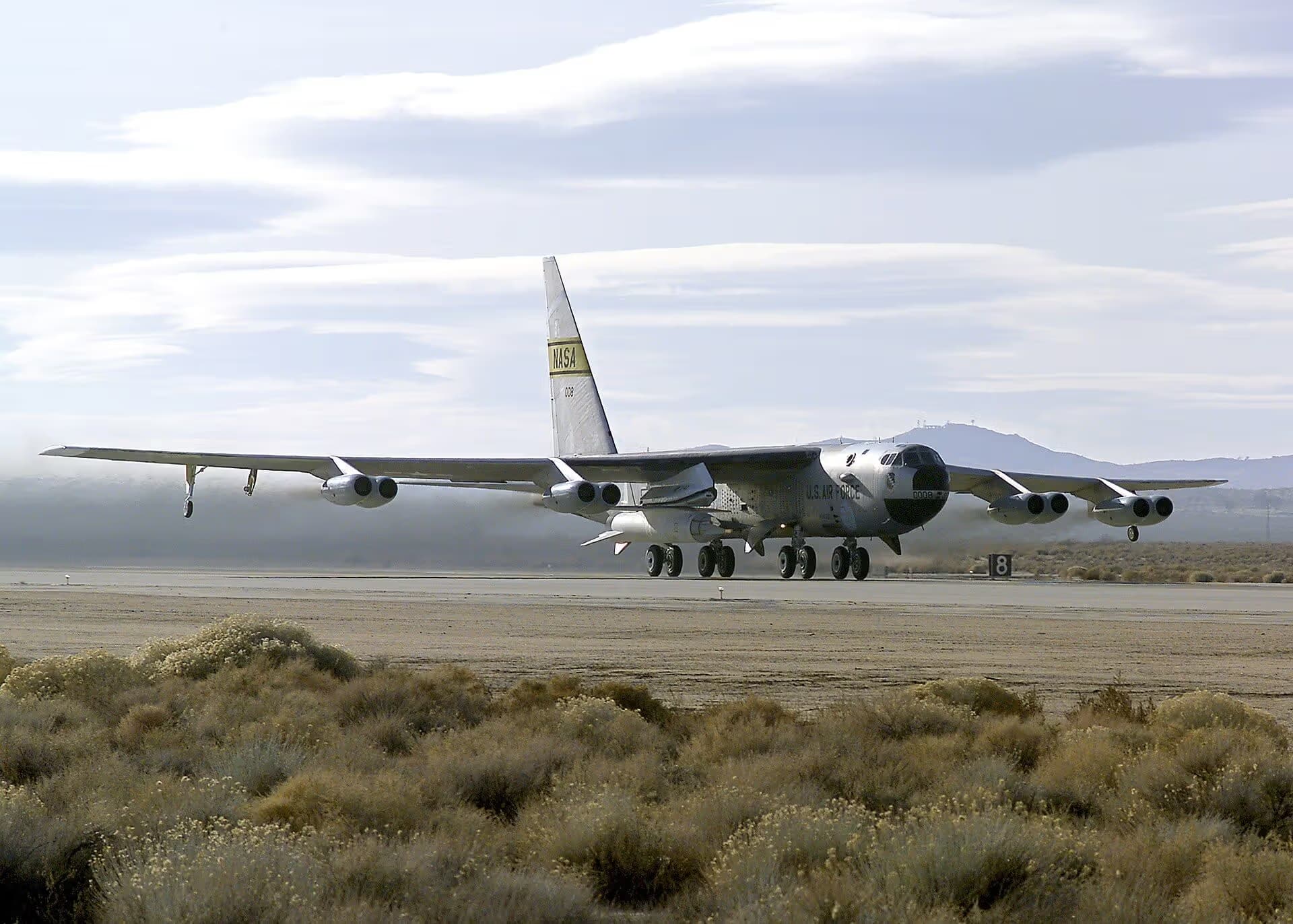 Unidentified — Boeing at Edwards Air Force Base