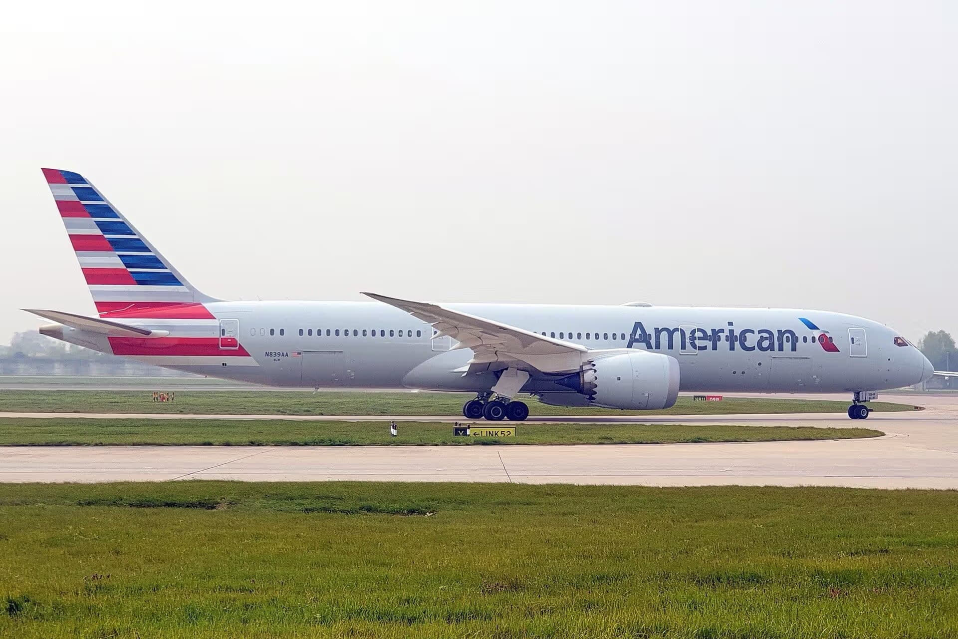 N839AA — Boeing