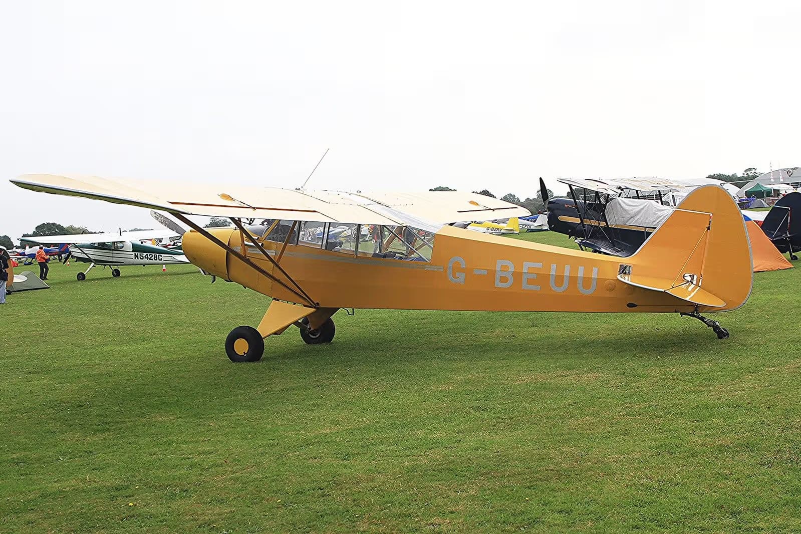 G-BEUU — Piper