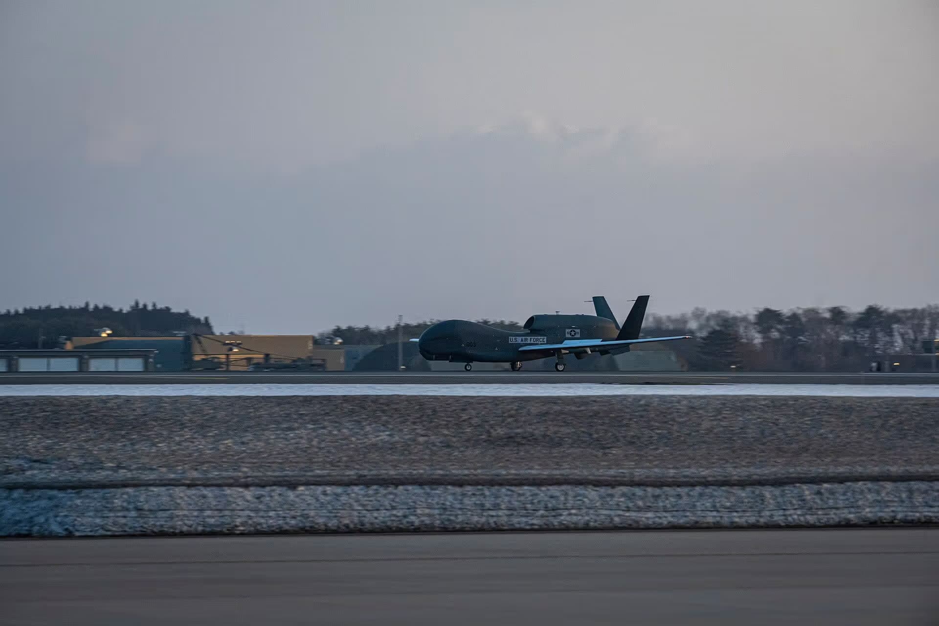 Unidentified — Aircraft