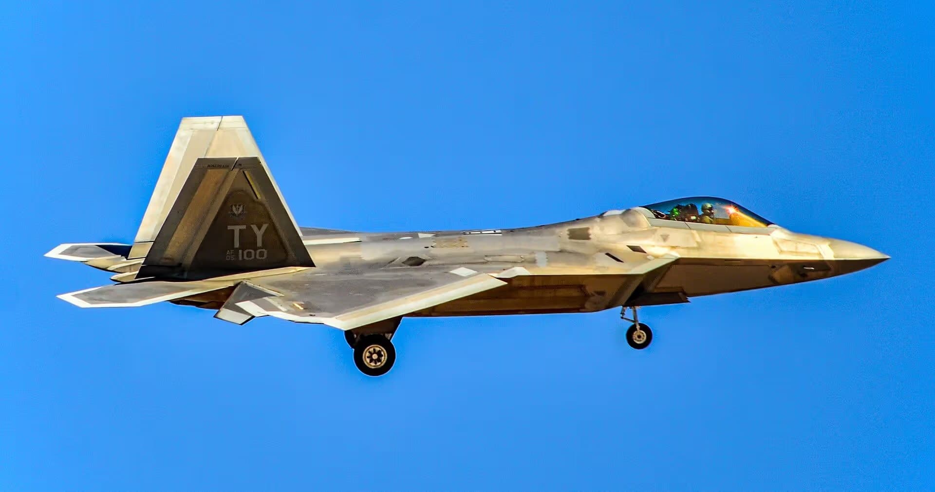 Unidentified — Aircraft