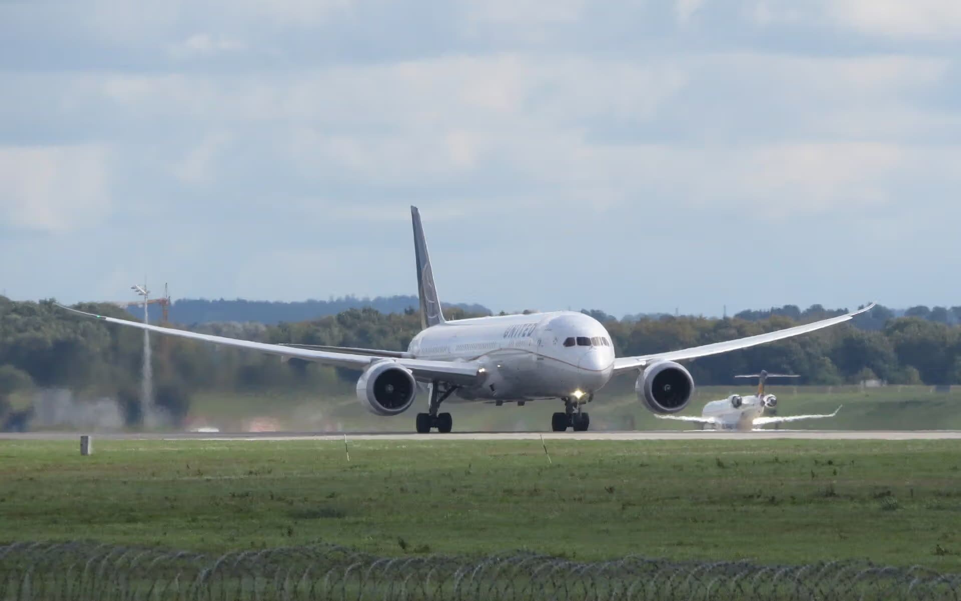 N26952 — Boeing at Munich Airport
