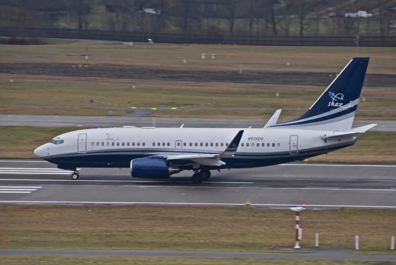 N920DS — Twin-engine aircraft